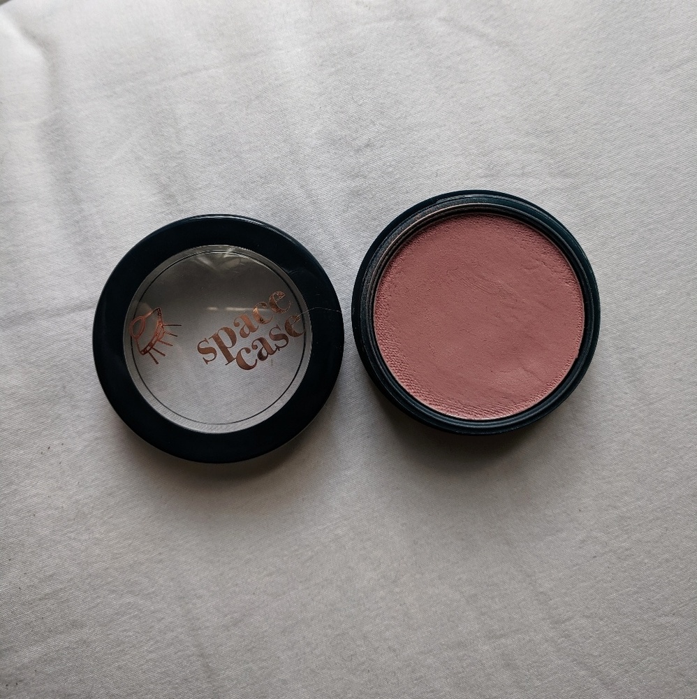 space case cosmetics blush